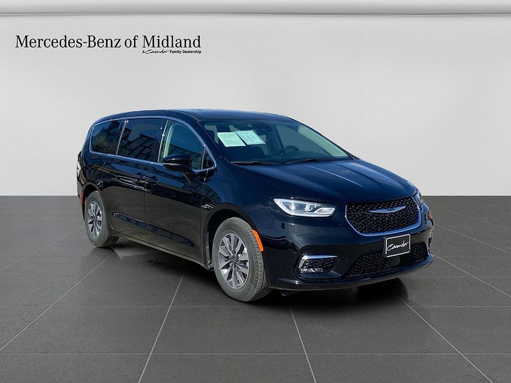 2024 Chrysler Pacifica Hybrid Select FWD
