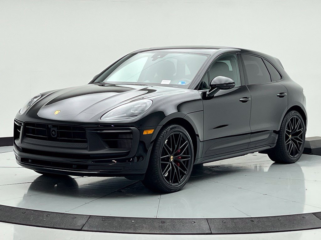 Thumbnail: 2025 Porsche Macan - 1