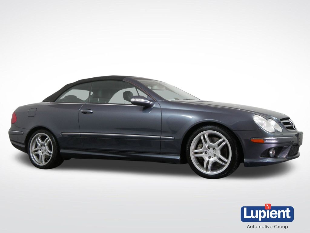 Black 2008 Mercedes-Benz CLK Coupe Rear-Wheel Drive 7-Speed Automatic Overdrive