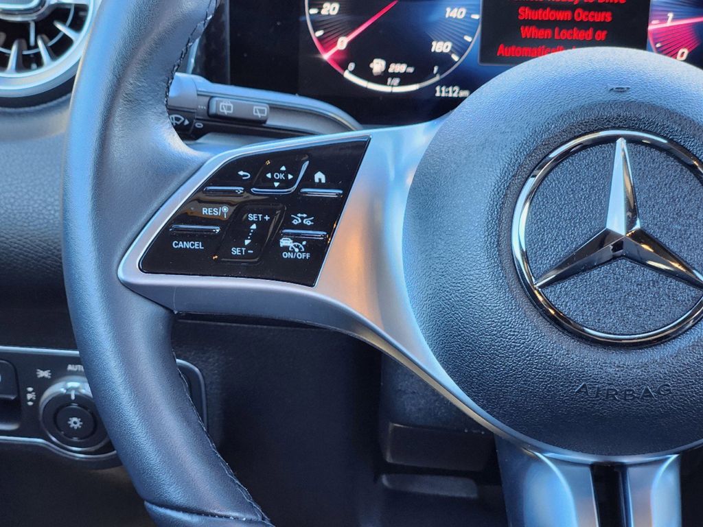 2024 Mercedes-Benz GLB GLB 250 28