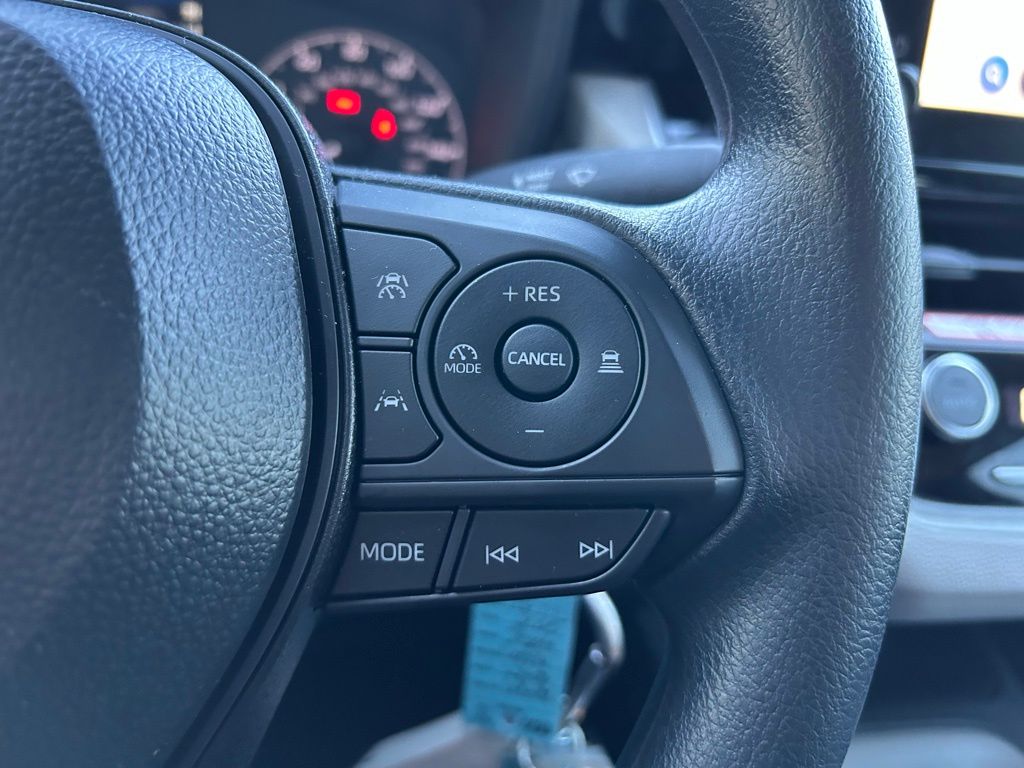 Thumbnail: 2025 Toyota Corolla - 16