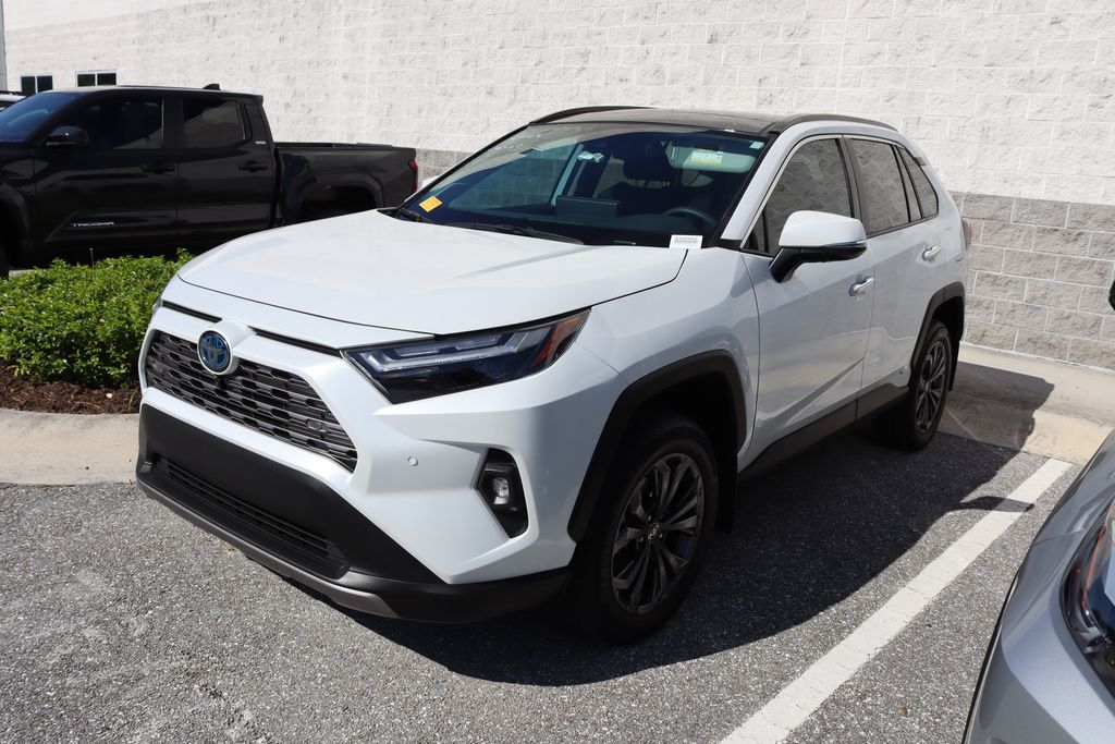 Thumbnail: 2024 Toyota RAV4 - 1