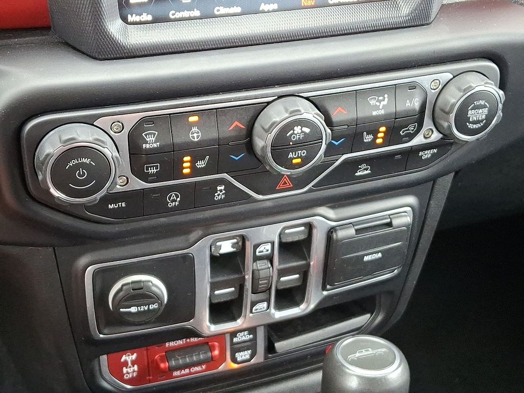 Thumbnail: 2020 Jeep Gladiator - 16