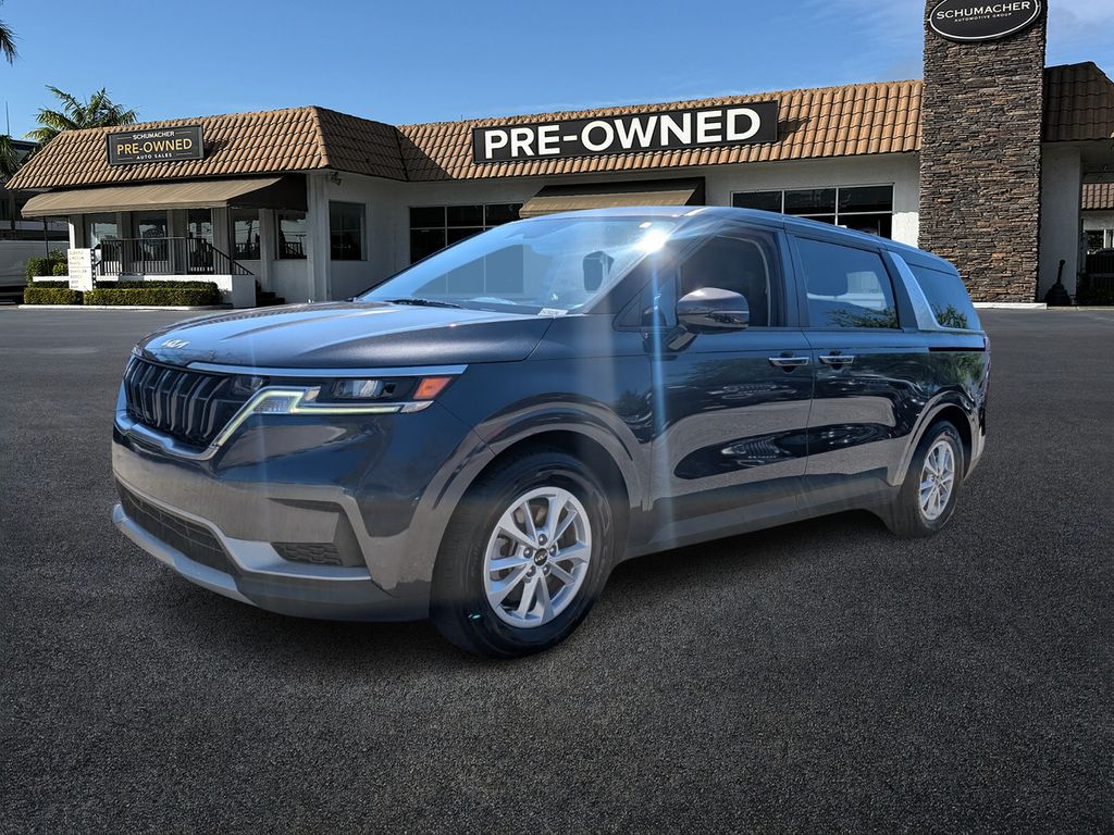 used 2023 Kia Carnival car, priced at $24,998