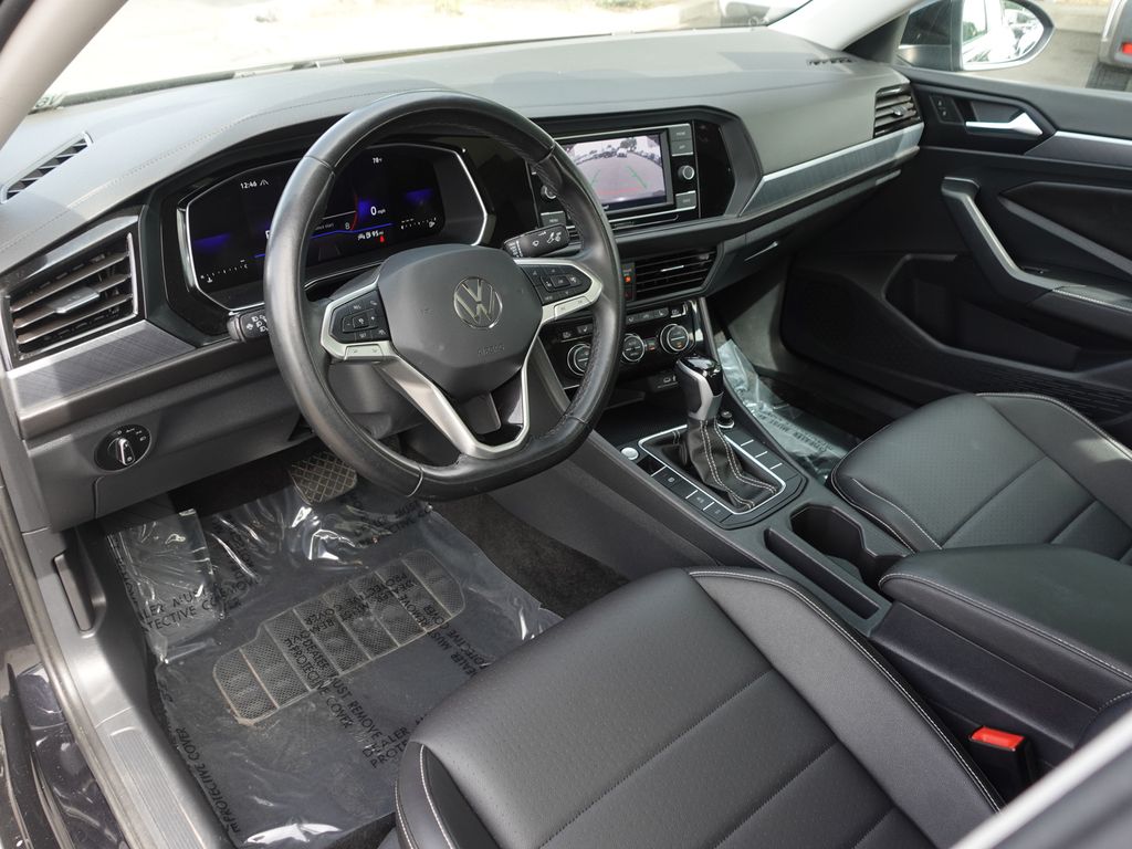 Used 2024  Volkswagen 1.5T SE image 12