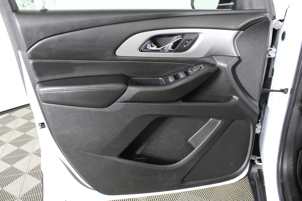 Used 2021 Chevrolet Traverse for sale in 