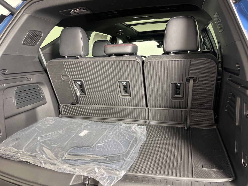 Thumbnail: 2026 Chevrolet Traverse - 22