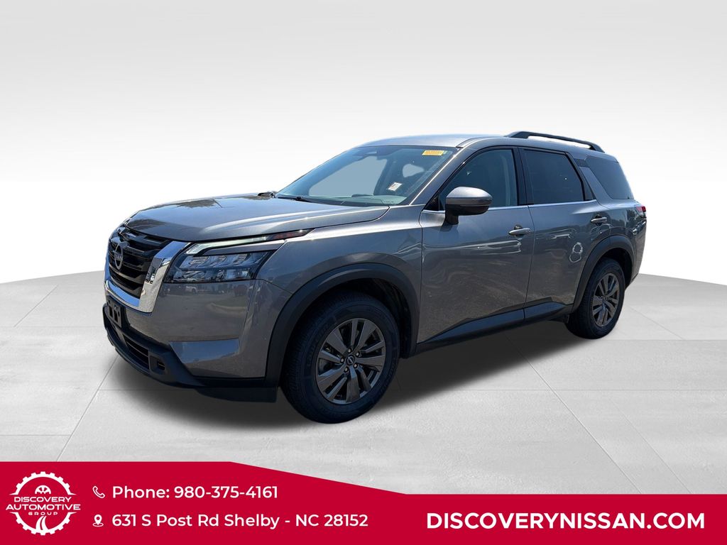 2024 Nissan Pathfinder SV