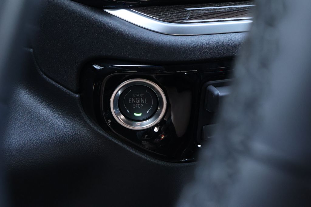 Thumbnail: 2026 Chevrolet Silverado 1500 - 32