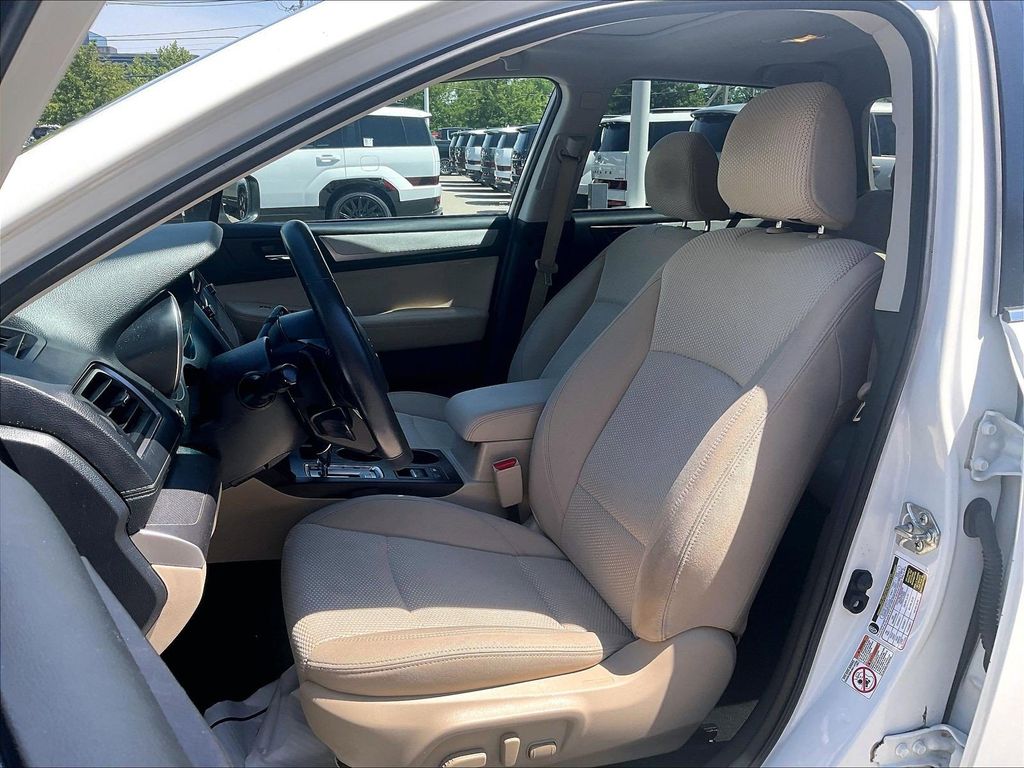 2018 Subaru Outback — photo 10