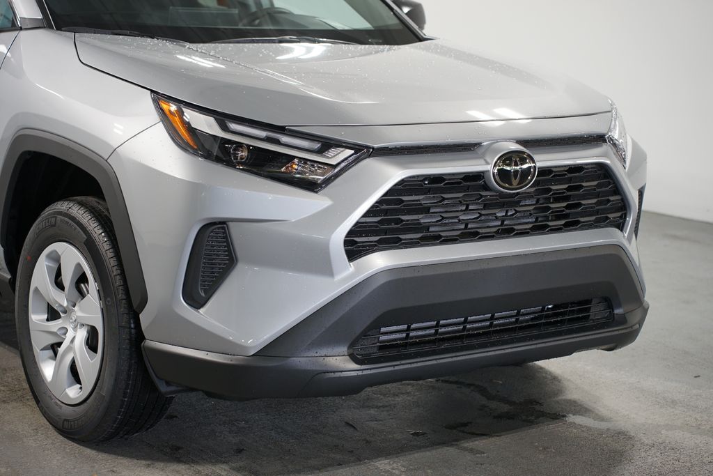 Thumbnail: 2025 Toyota RAV4 - 4