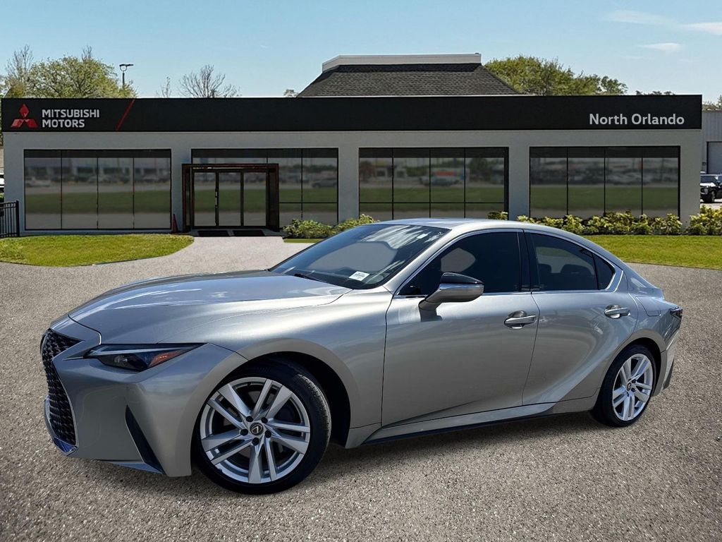 2023 Lexus IS 300