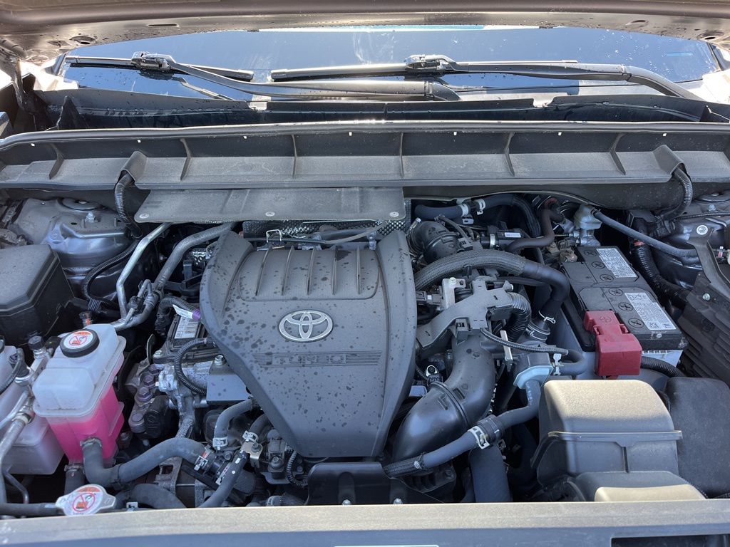 Thumbnail: 2024 Toyota Highlander - 13