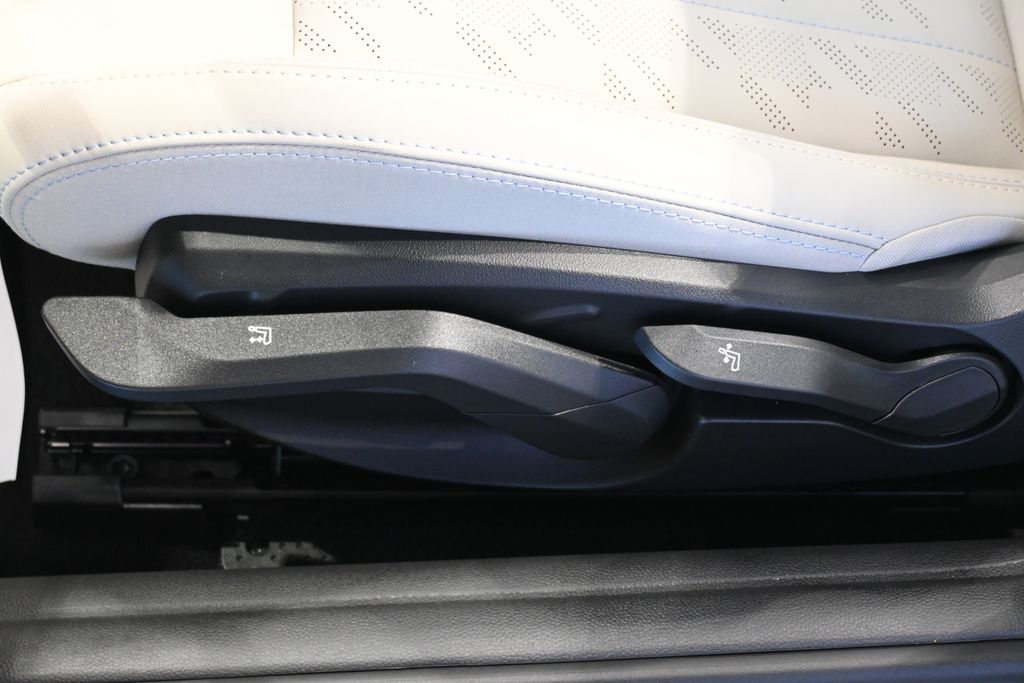 Thumbnail: 2026 MINI Cooper - 22