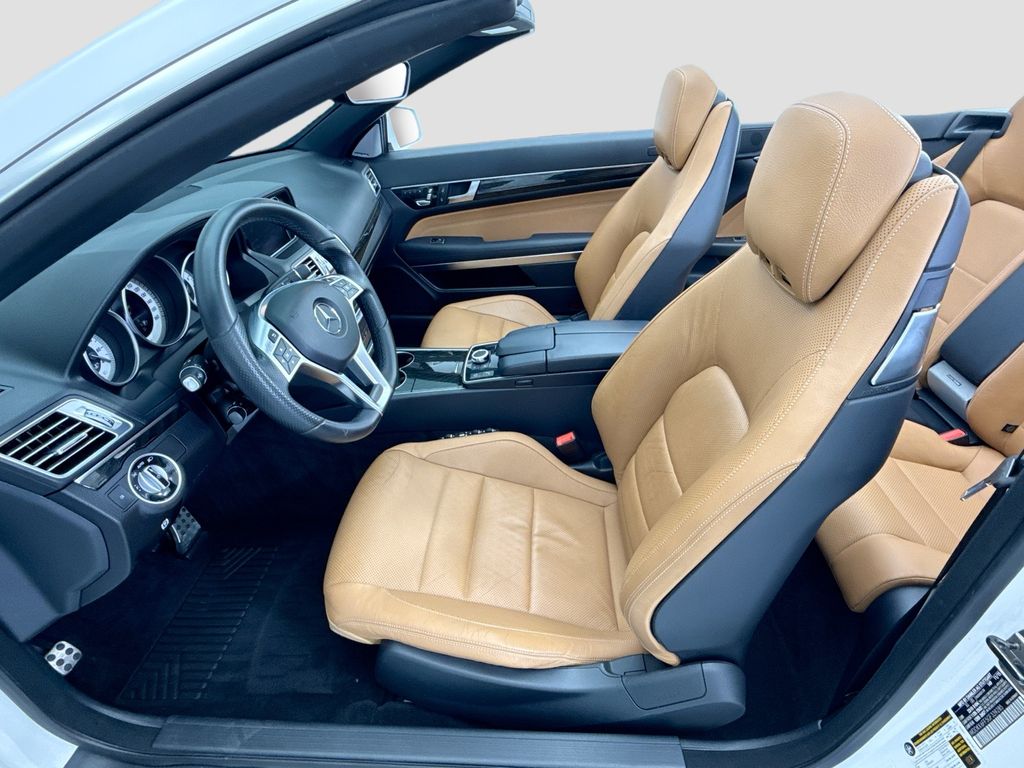 Thumbnail: 2016 Mercedes-Benz E-Class - 25