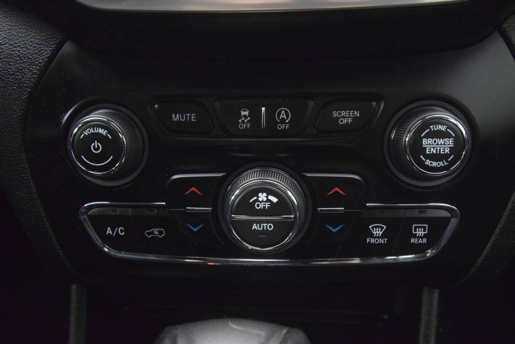 used 2019 Jeep Cherokee car, priced at $9,000