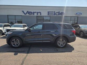 Blue Metallic 2024 Ford Explorer SUV / Crossover All-Wheel Drive Automatic