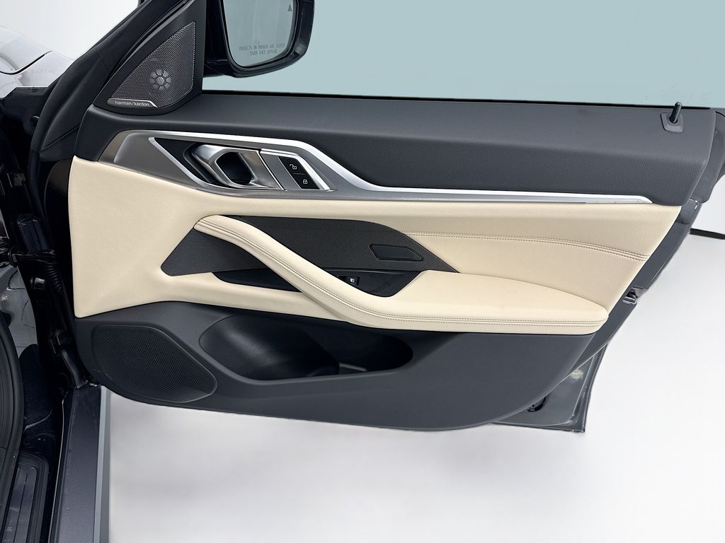 Thumbnail: 2026 BMW i4 - 24