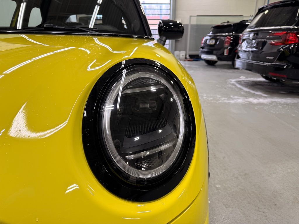 Thumbnail: 2026 MINI Cooper - 9