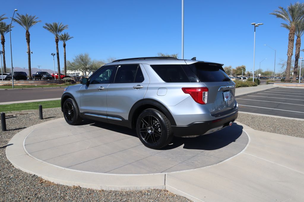 2022 Ford Explorer XLT 7