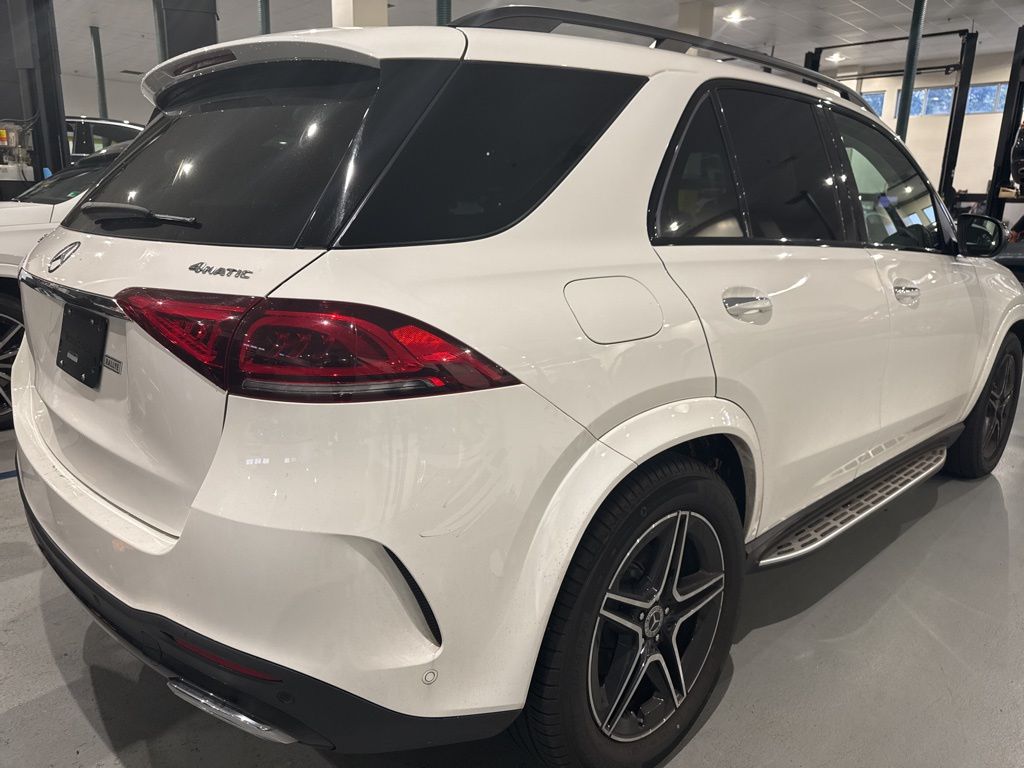 Thumbnail: 2022 Mercedes-Benz GLE - 4