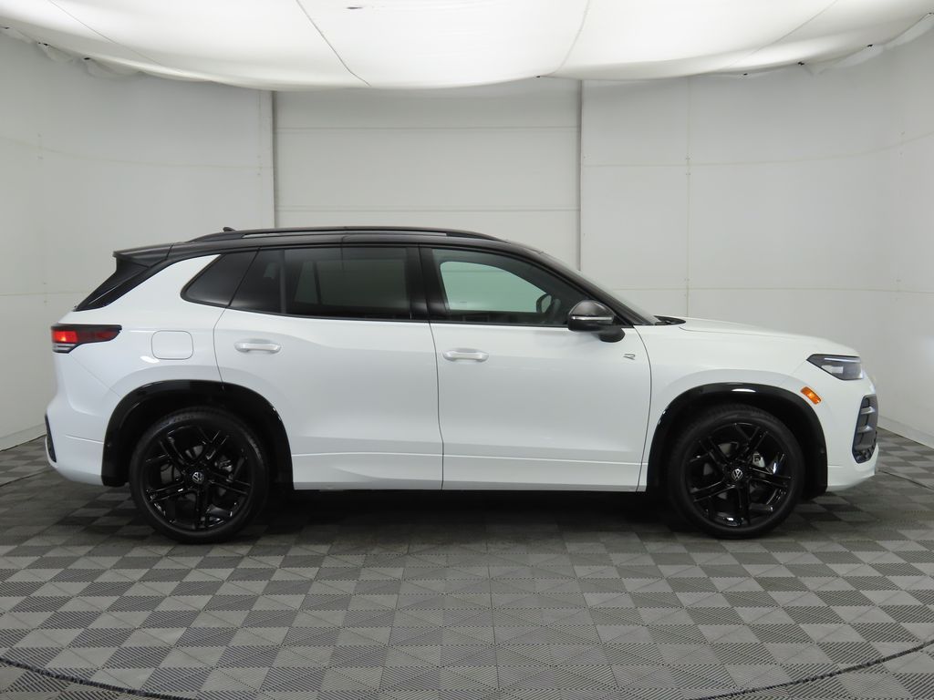 Thumbnail: 2026 Volkswagen Tiguan - 4