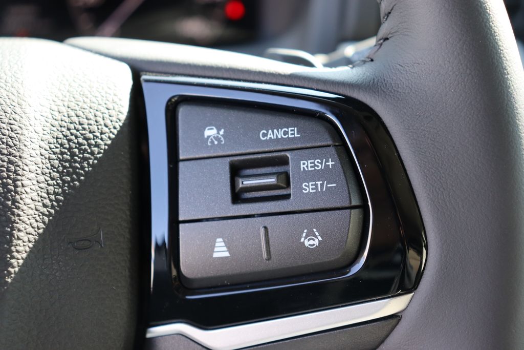 Thumbnail: 2026 Honda Odyssey - 32