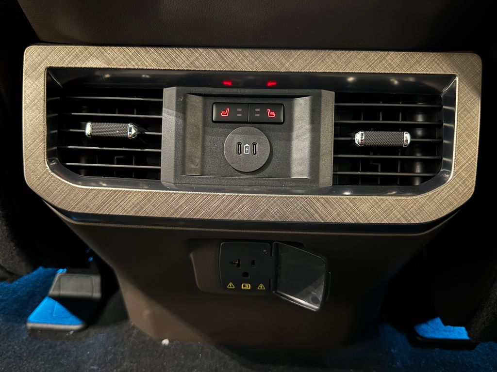 New 2026 Blue Ford King Ranch image 32