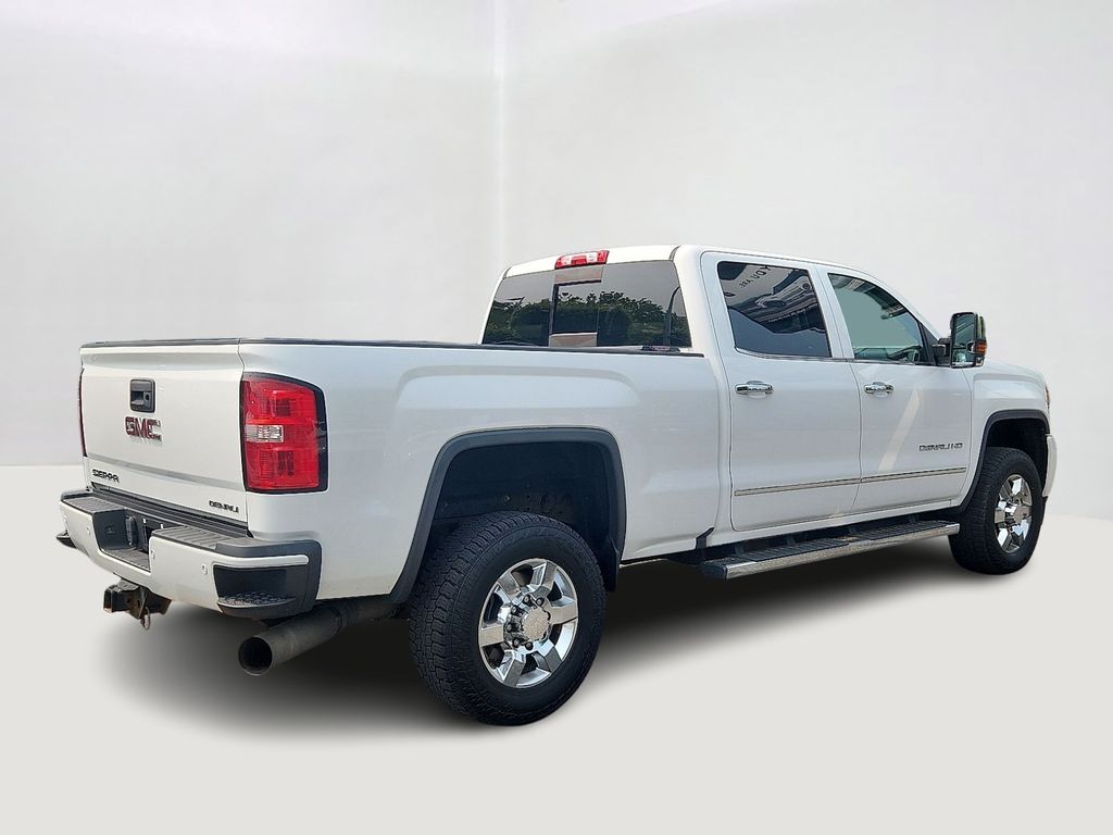 2016 GMC Sierra 2500 Denali 5