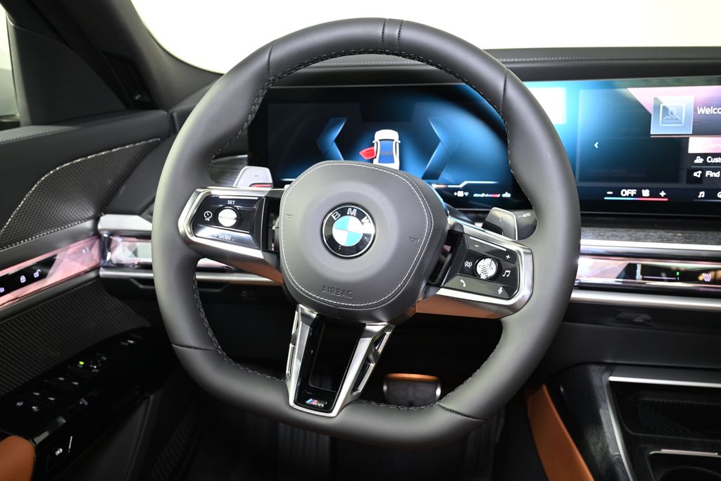 Thumbnail: 2026 BMW 7 Series - 17