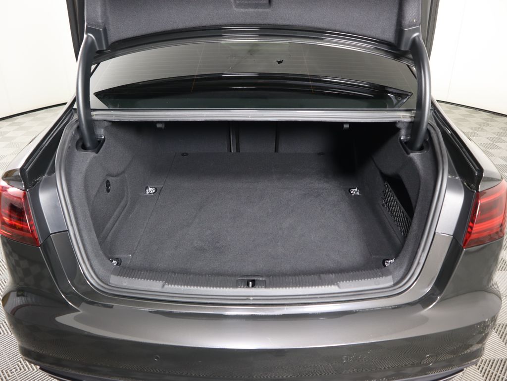 Thumbnail: 2017 Audi A6 - 29