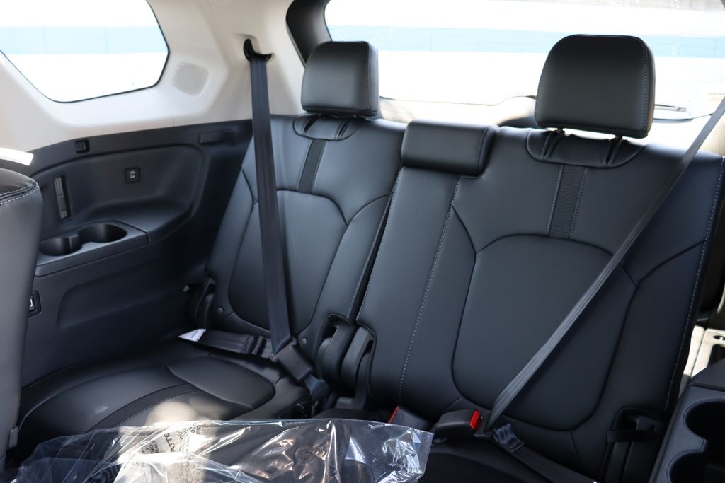 2025 Honda Pilot Touring 13