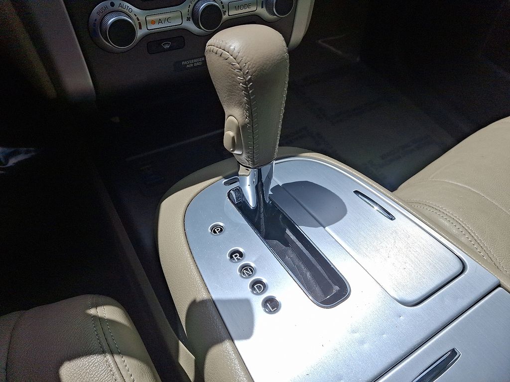 2014 Nissan Murano SL 16