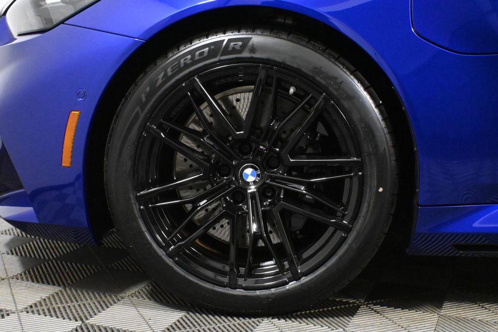 Thumbnail: 2026 BMW M5 - 12