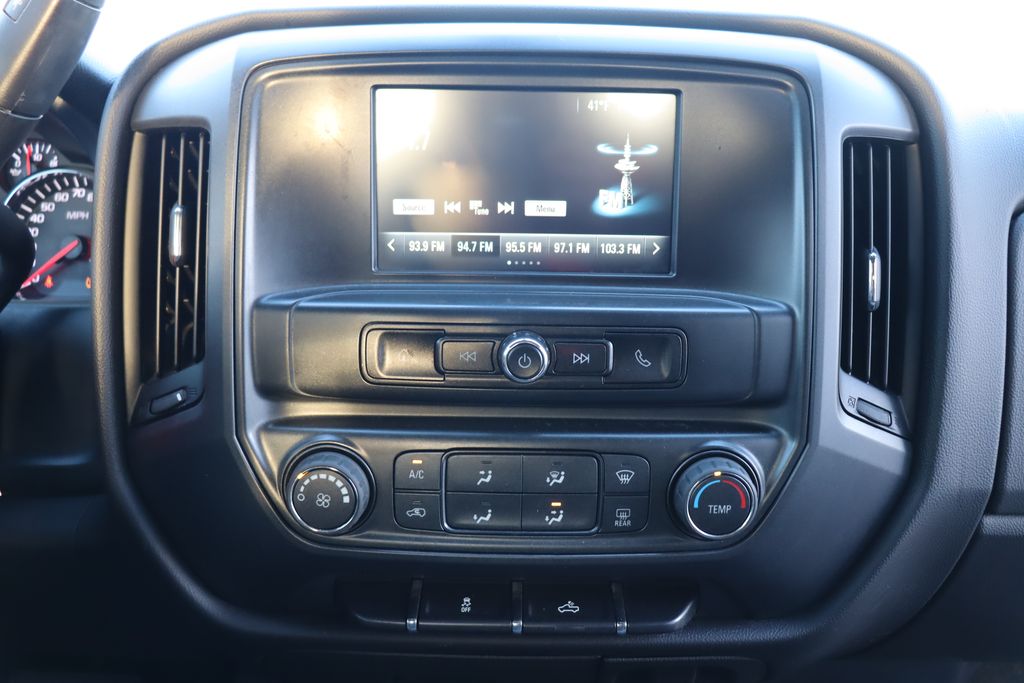 2017 Chevrolet Silverado 1500 Custom 23