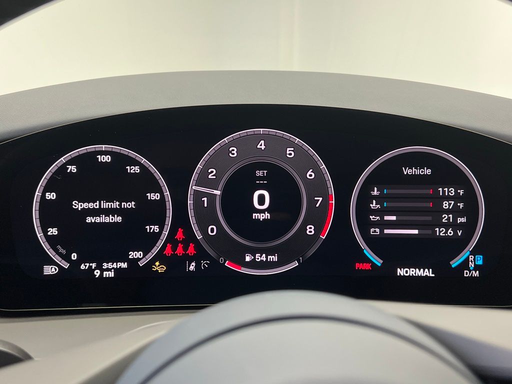 Thumbnail: 2026 Porsche Panamera - 10