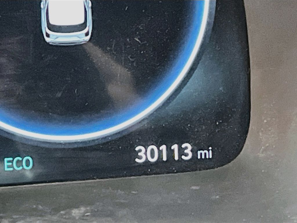 Used 2023 Gray Hyundai Calligraphy image 12