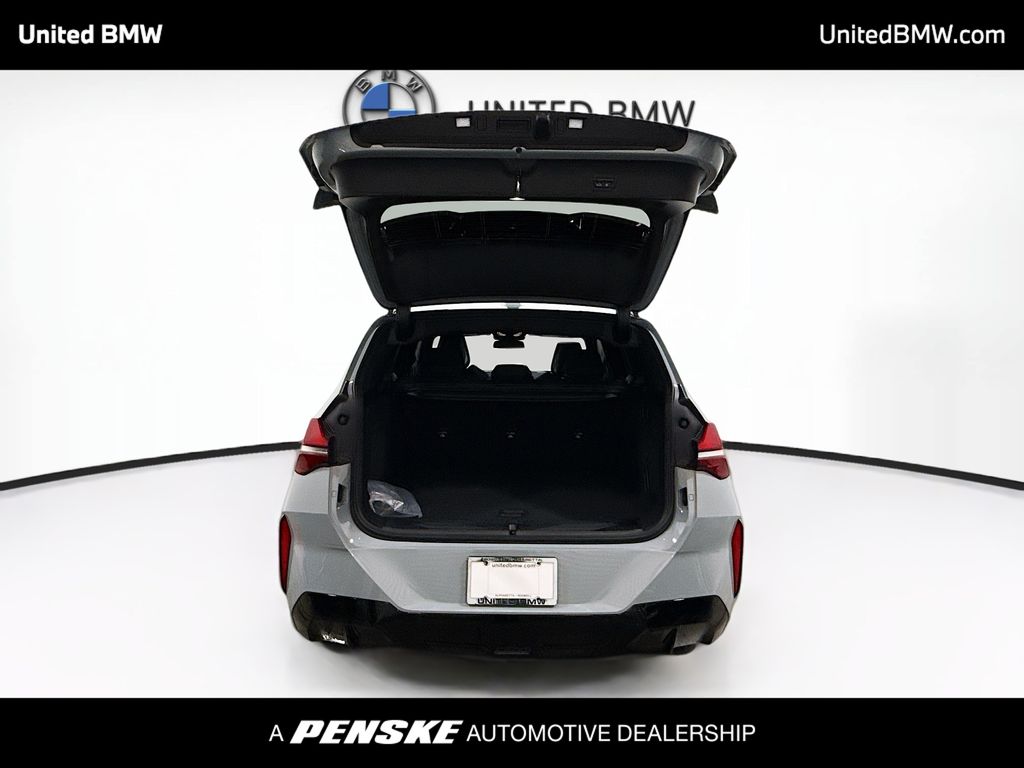 Thumbnail: 2026 BMW X3 - 14