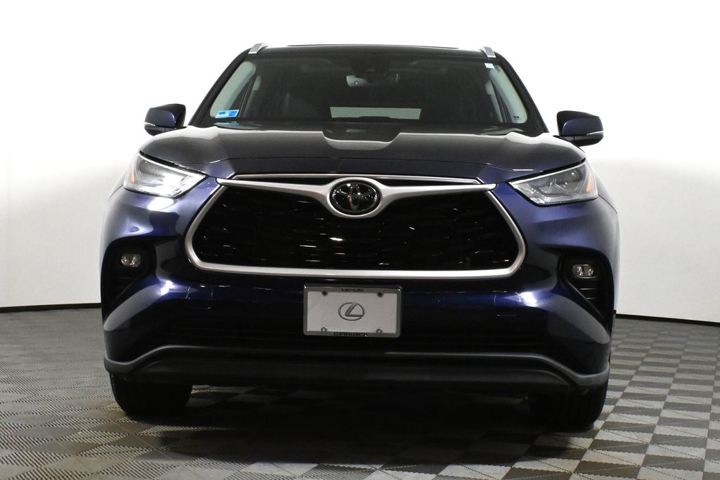 2022 Toyota Highlander XLE 11