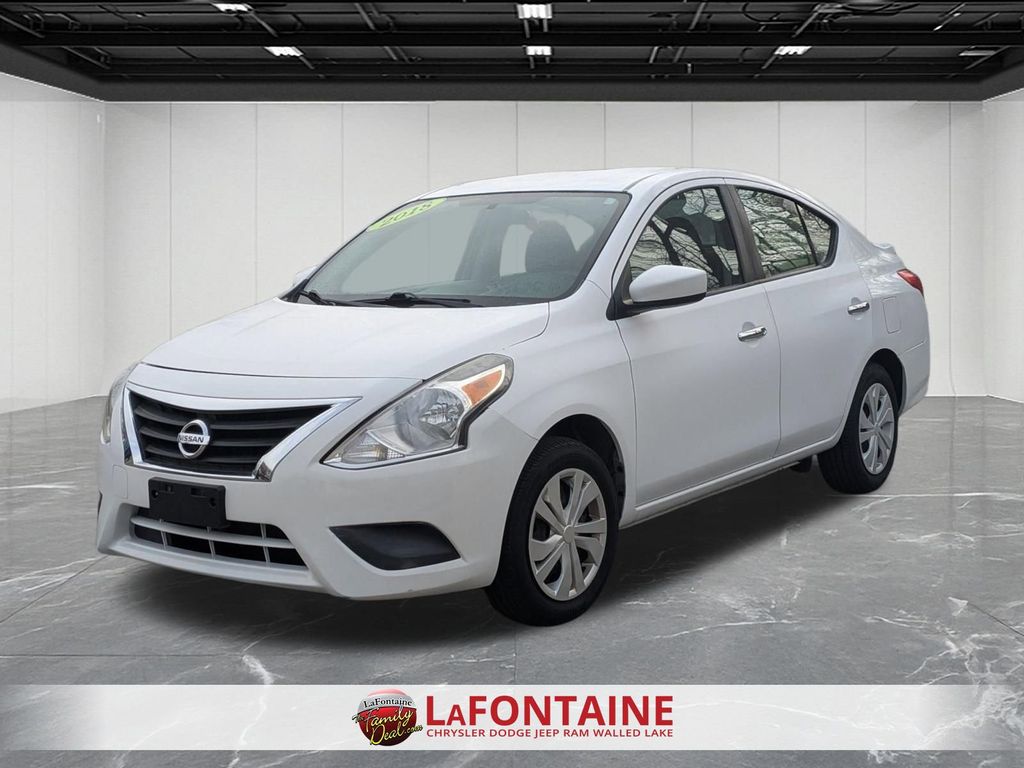 2018 Nissan Versa SV