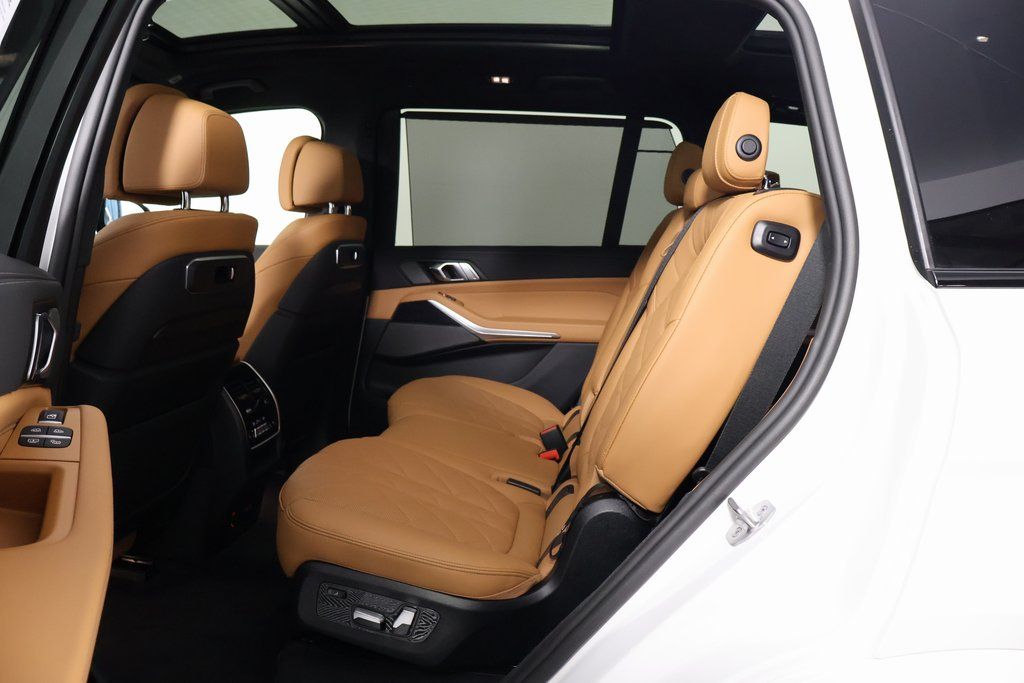 2026 BMW X7 xDrive40i 6