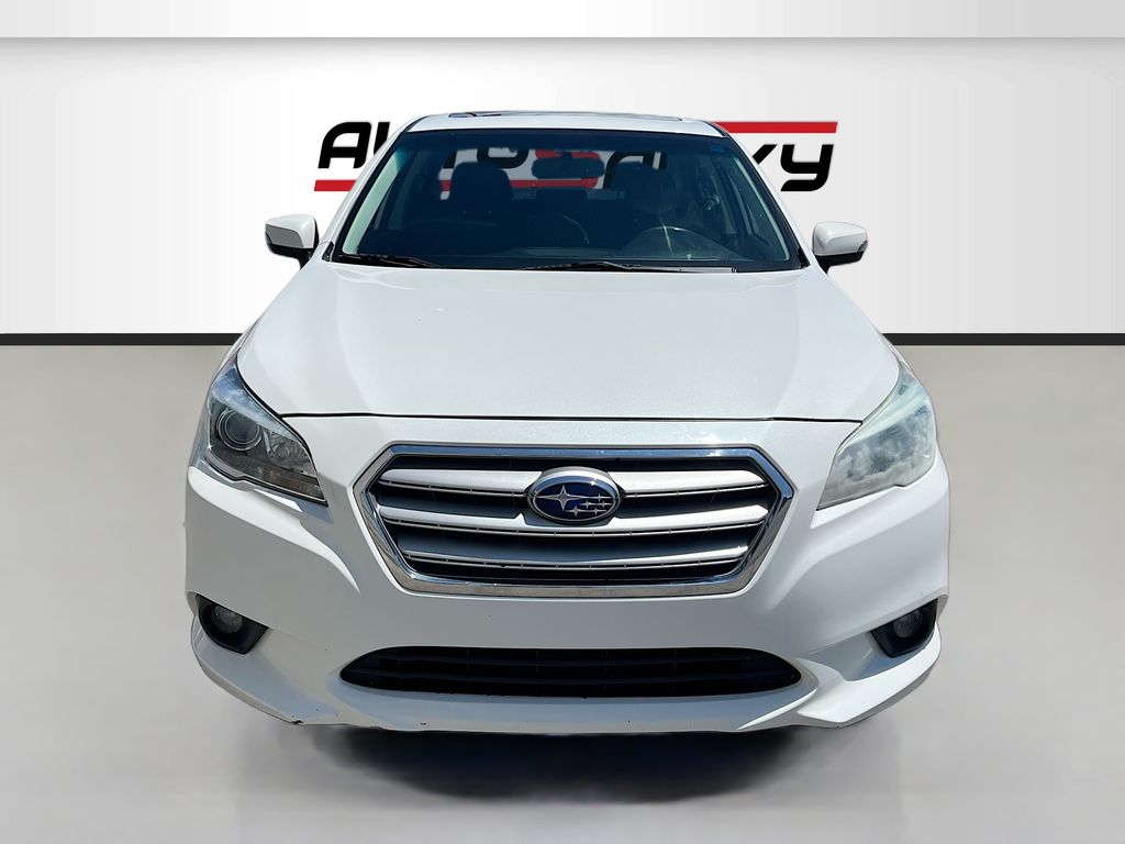 Used 2016 White Subaru 2.5i image 2