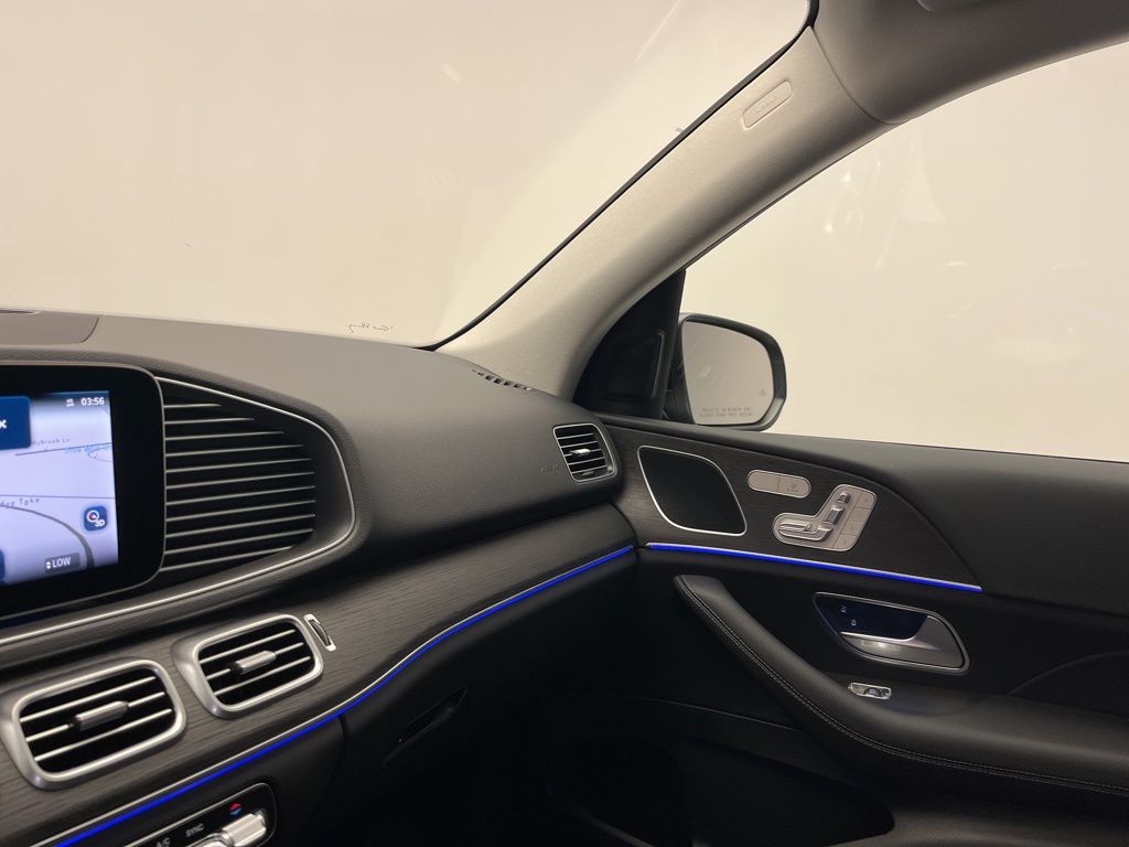 Thumbnail: 2026 Mercedes-Benz GLE - 21