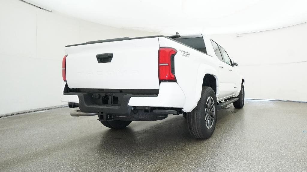 2025 Toyota Tacoma TRD Sport Double Cab photo 4