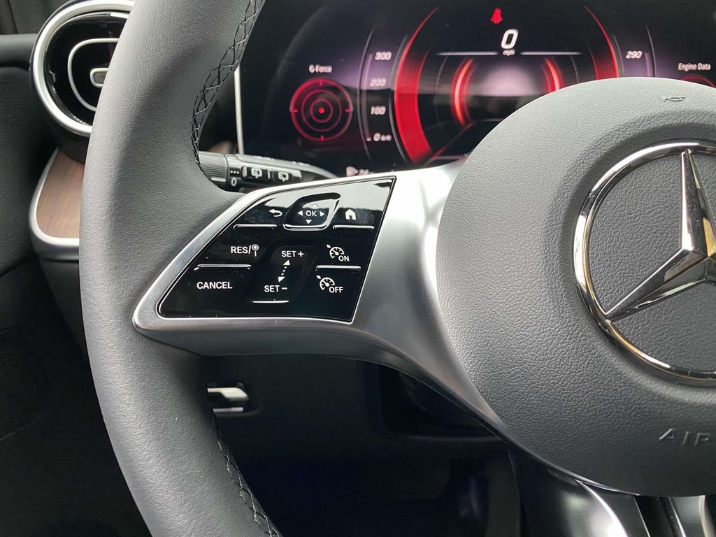 Thumbnail: 2025 Mercedes-Benz GLC - 27