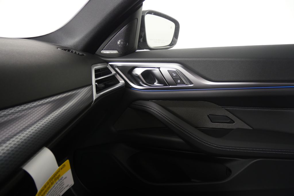 Thumbnail: 2025 BMW i4 - 23