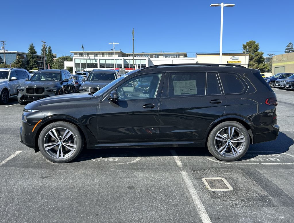 Thumbnail: 2026 BMW X7 - 2