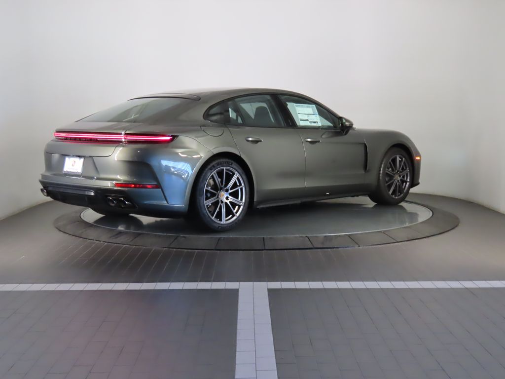 2024 Porsche Panamera  5