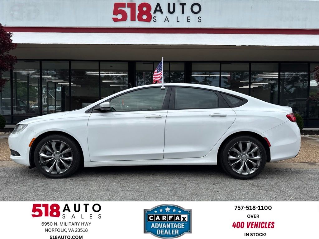 2015 Chrysler 200 S Sedan FWD    