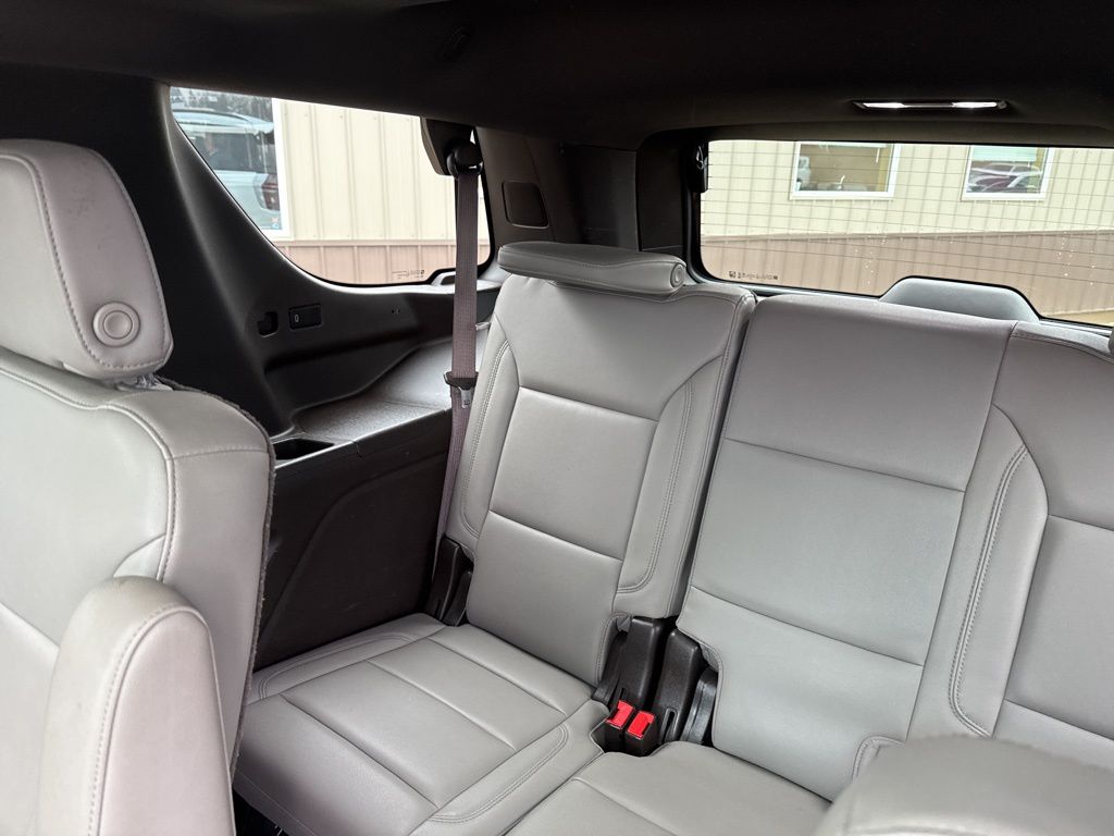 Used 2021 White Chevrolet Z71 image 26